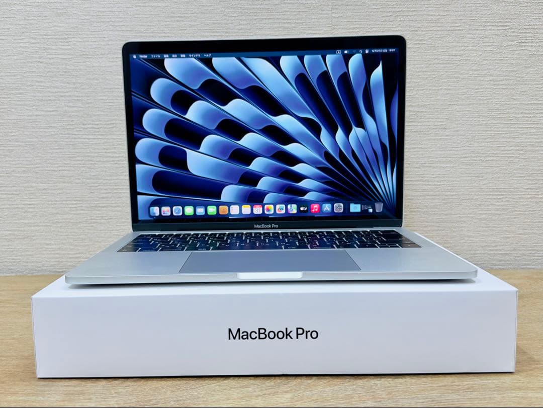 美品MacBook Pro 【MacOS 2023年／512GB／Office付