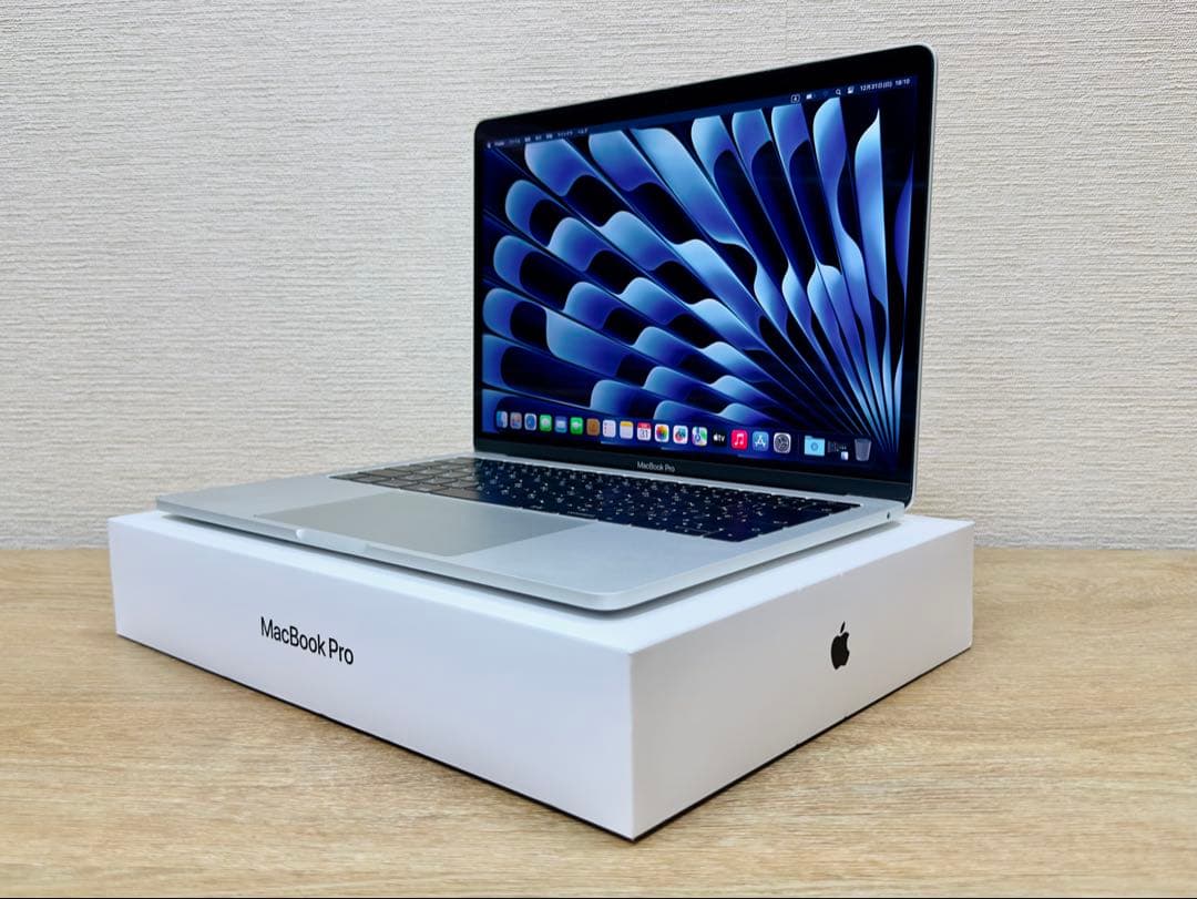 美品MacBook Pro 【MacOS 2023年／512GB／Office付
