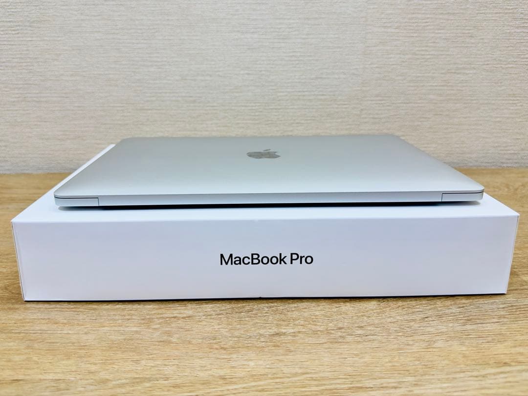 美品MacBook Pro 【MacOS 2023年／512GB／Office付