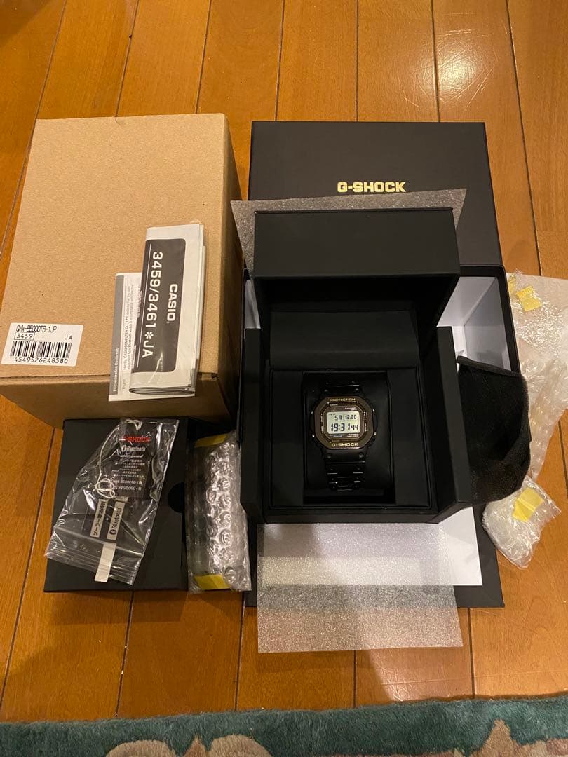 美品 G-SHOCK GMW-B5000TB-1JR チタン