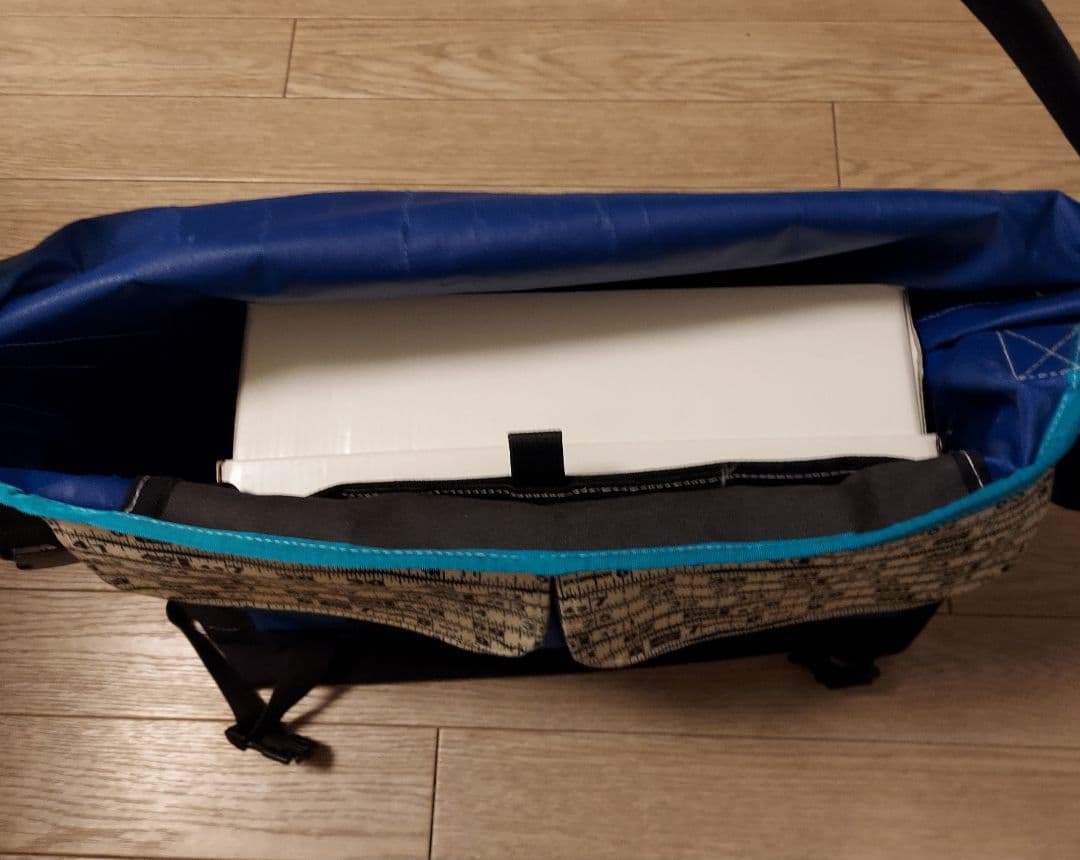 【10月末迄値下げ】 限定版♥リロー　R.E.Lordメッセンジャーバッグ