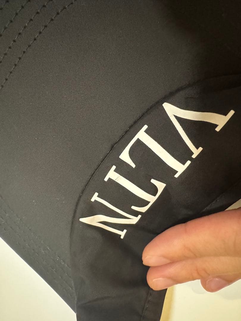 【レア品】バレンチノ　サンバイザー