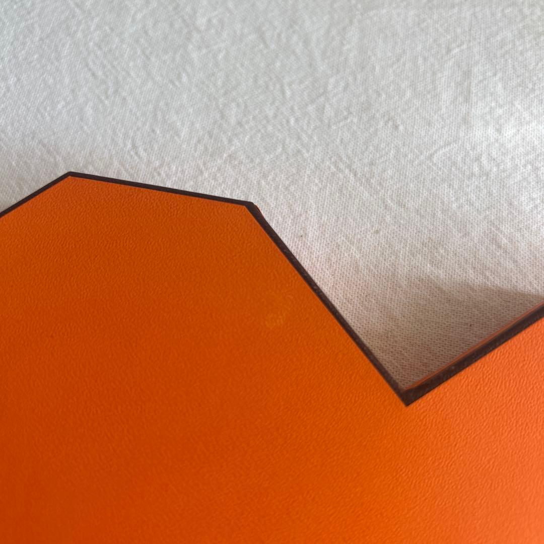 【激レア】HERMÈS オレンジ ハート型ギフト箱