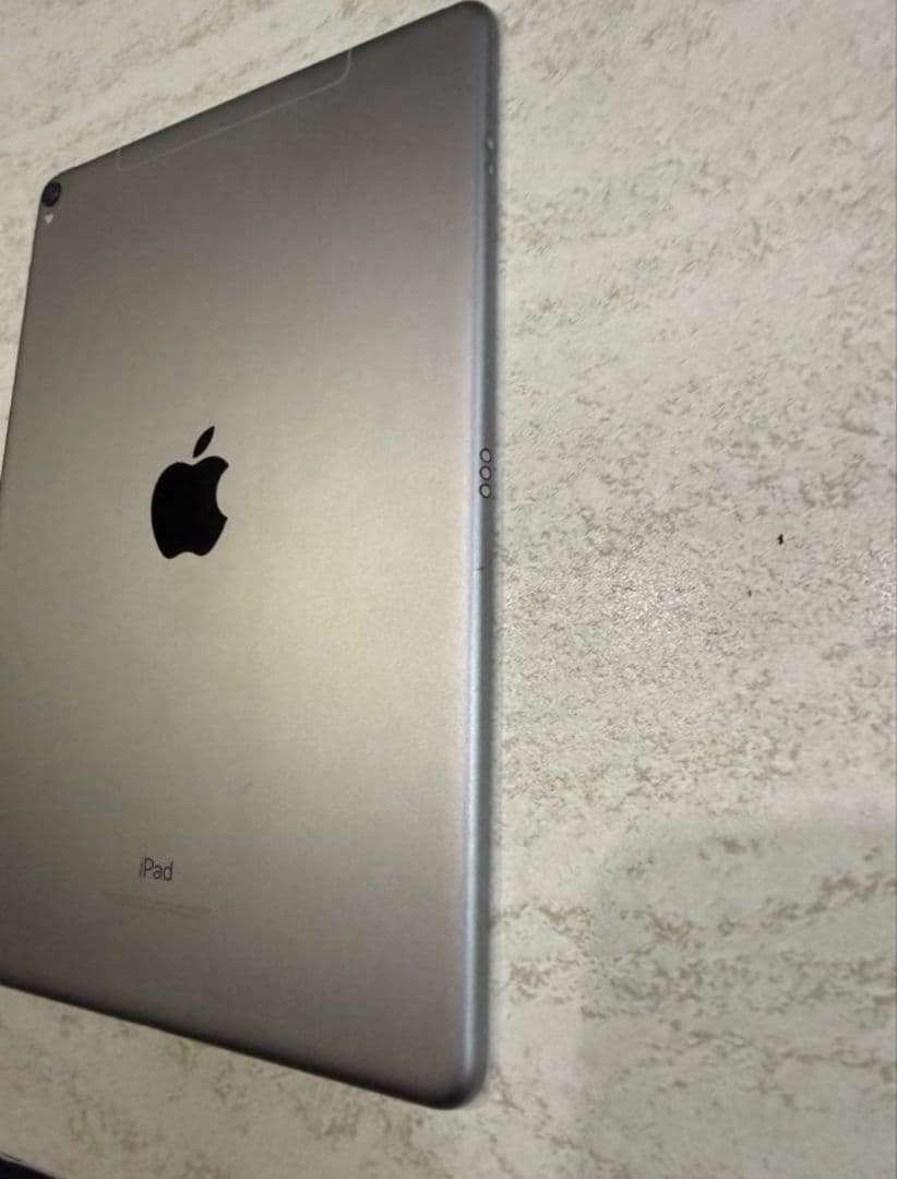 iPad Pro 10.5インチ 64GB Wi-Fi＋Cellular