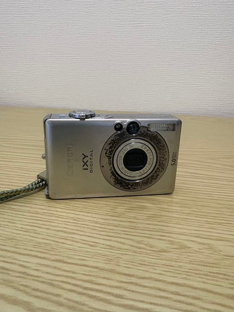 コンパクトデジカメ　Canon IXY DIGITAL 55