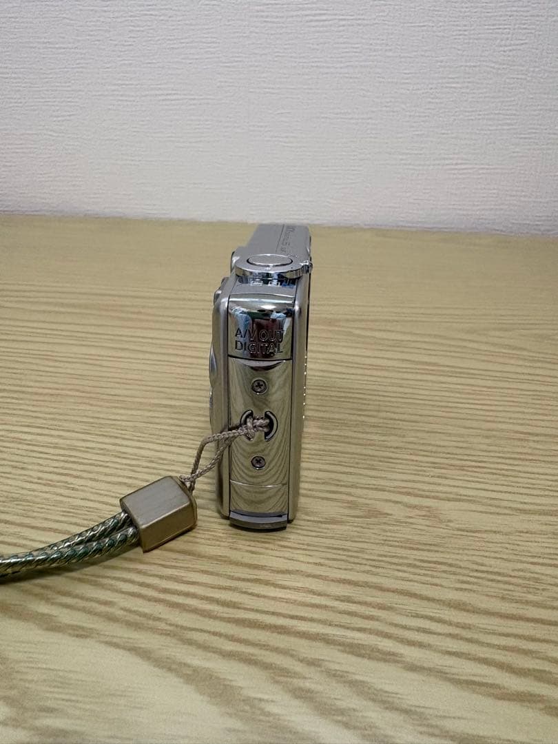 コンパクトデジカメ　Canon IXY DIGITAL 55