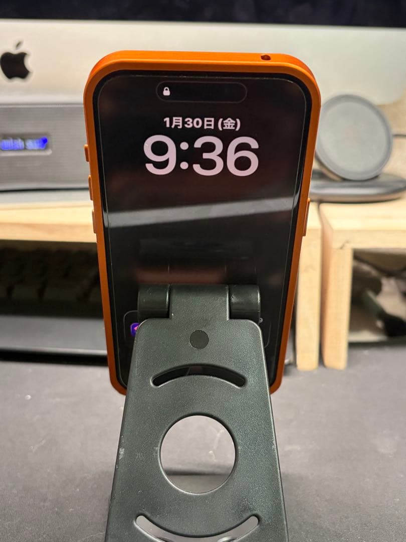 Apple iPhone 15 Pro 本体 128gbケース4個付き