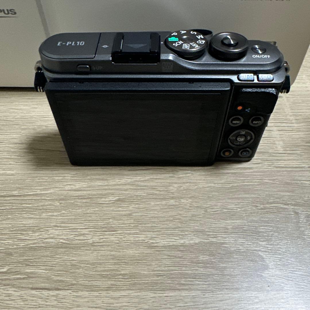 OLYMPUS PEN E-PL10 レンズ2本付き