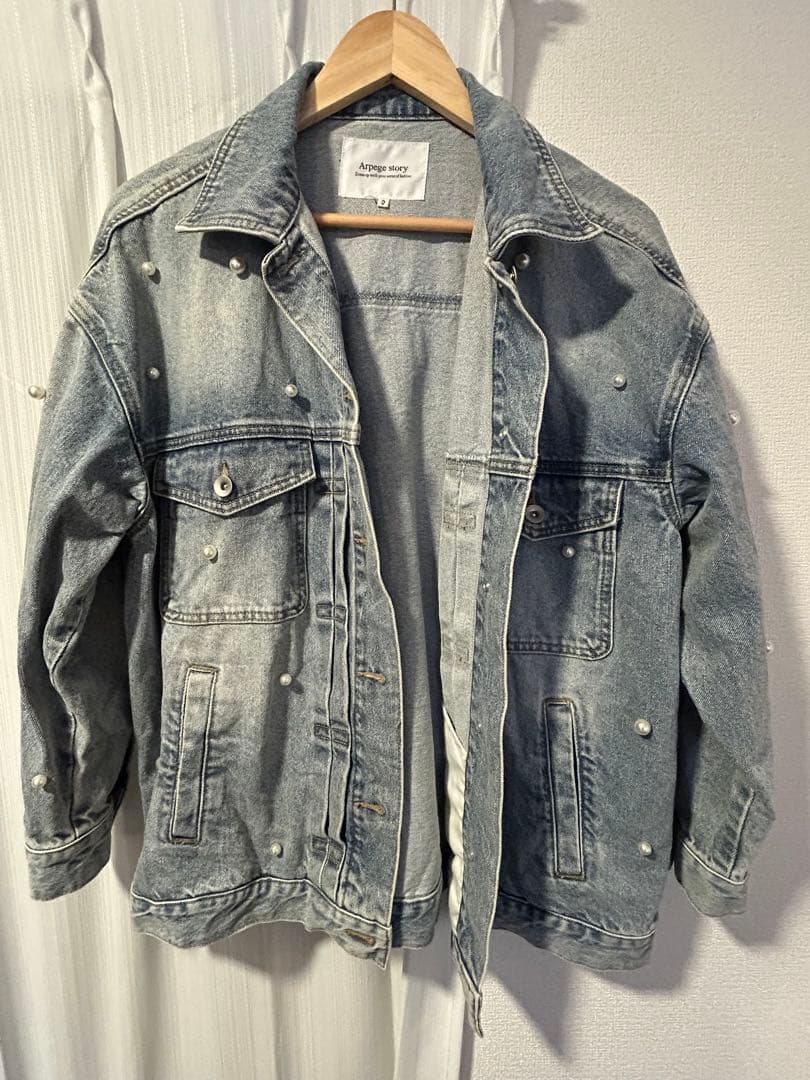 アルページュストーリー　パール付きデニムジャケット ライトブルー