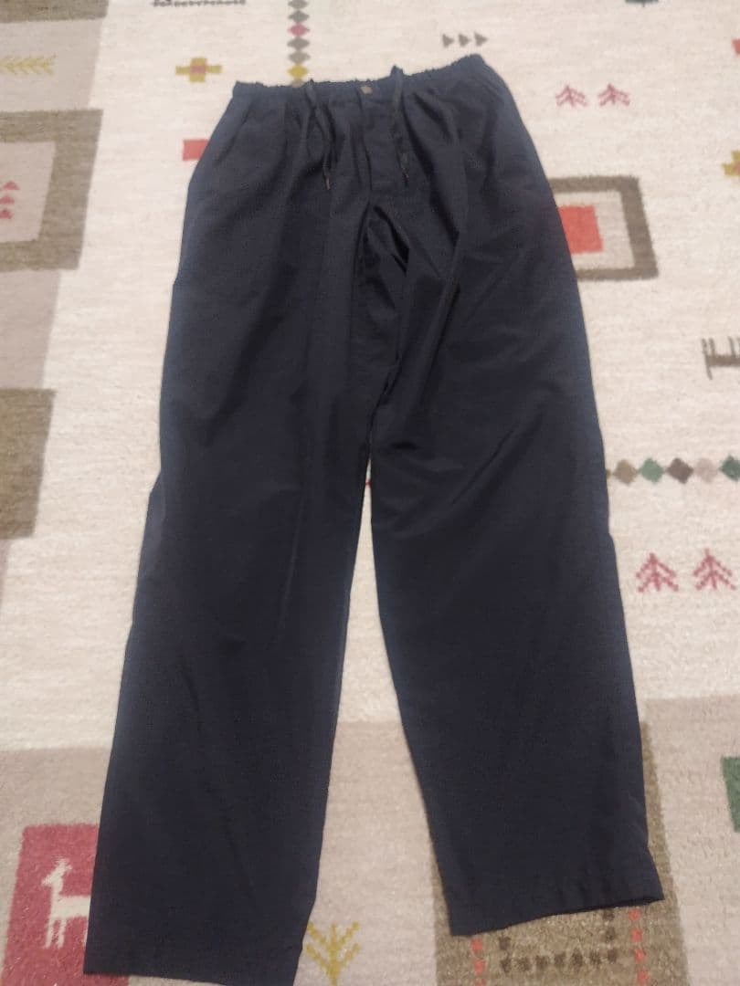 ジャパンメイド屋・35歳からの百名品「防水イージーパンツ」