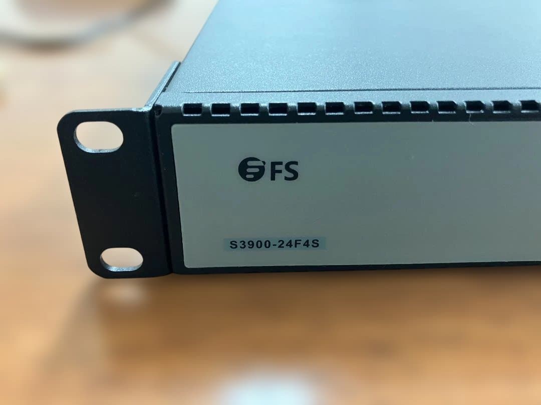 FS JAPAN S3900-24F4S①