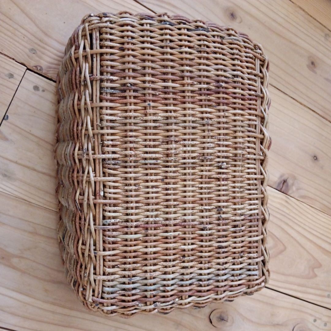 あけび籠　四角籠