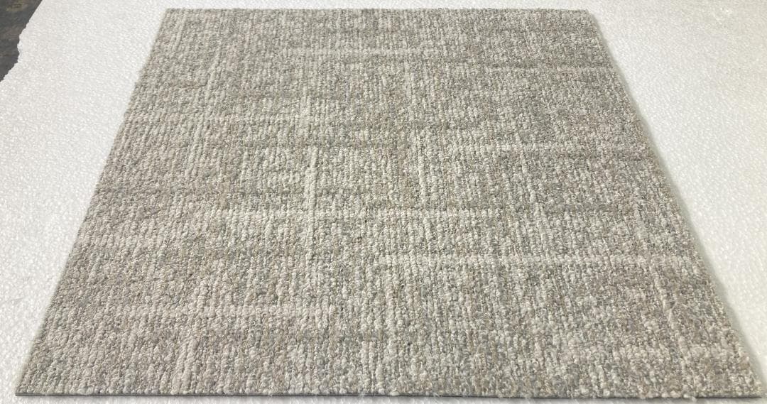 wow.　タイルカーペット　９０枚　新品・未使用　国内メーカー