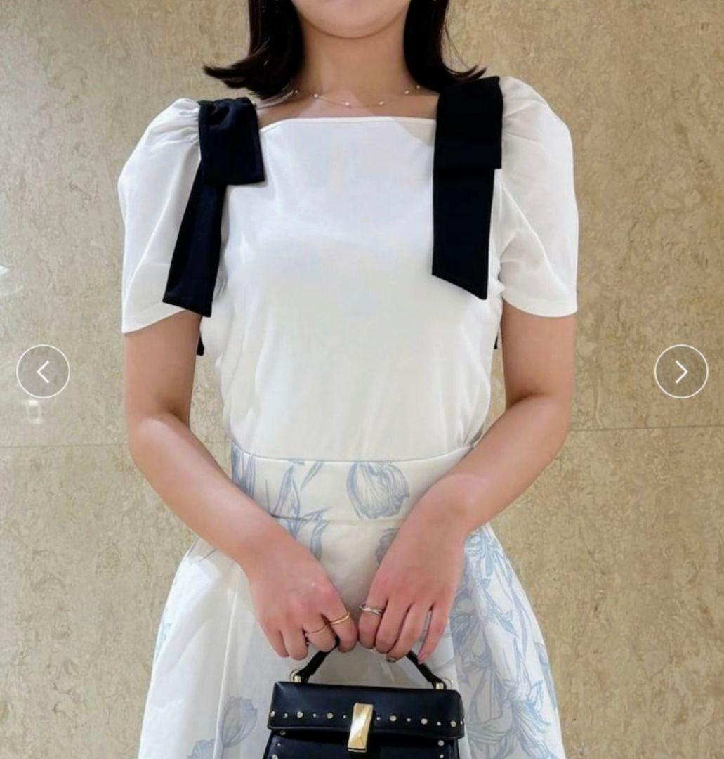 タグ付き新品未使用品　セルフォード　ショルダーリボンハーフスリーブカットトップス