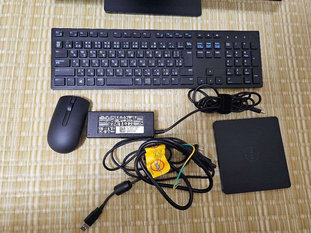 DELL Inspiron 3280 AIO デスクトップパソコン