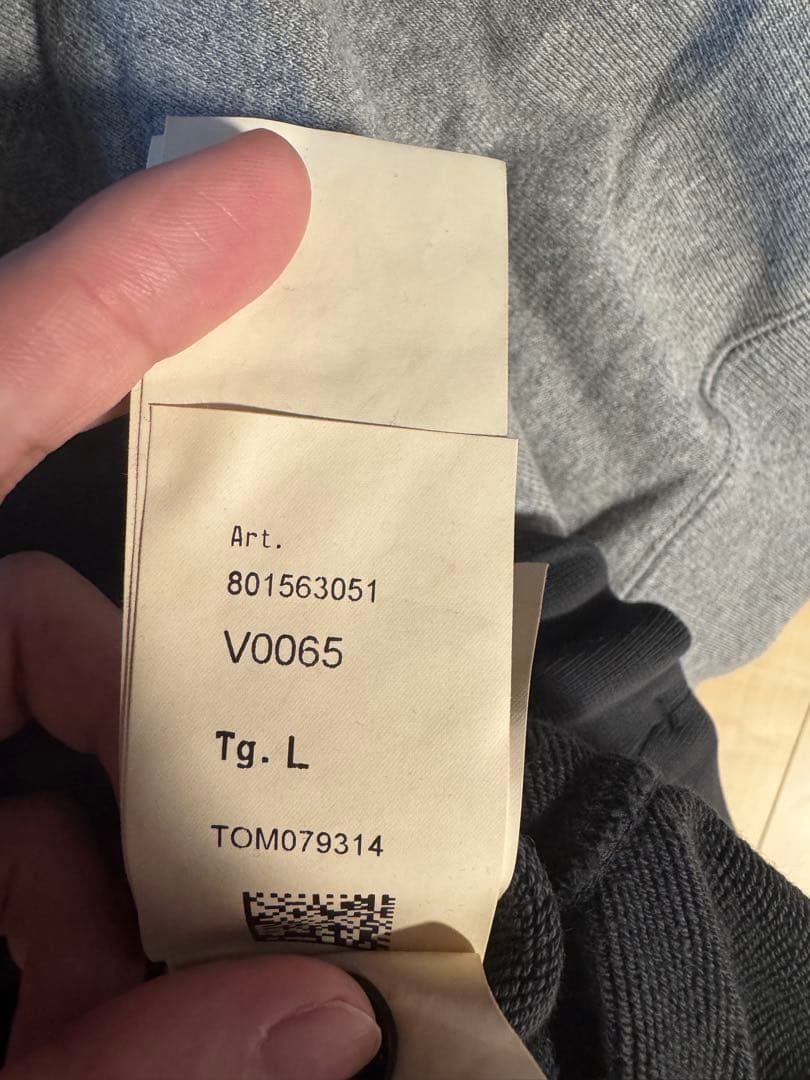 ストーンアイランド　グレー　スウェット　Lサイズ　801563051