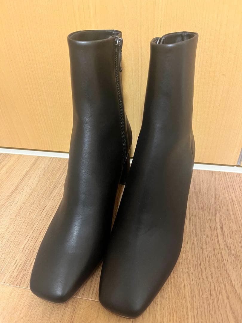 【新品未使用】DIANA ショートブーツ　ダイアナ　23.5