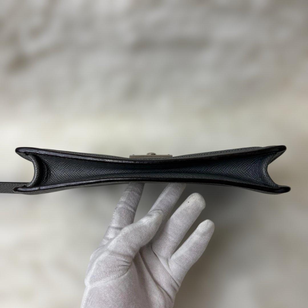 Louis Vuitton ルイヴィトン タイガ セカンドバッグ 正規品