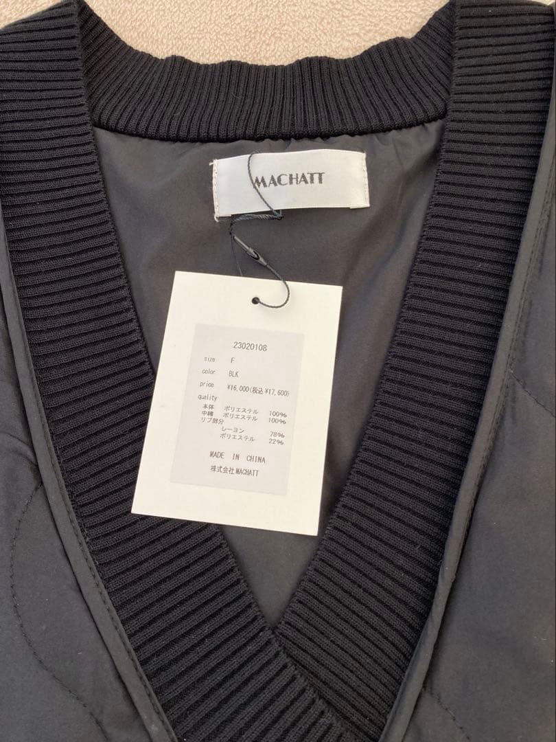 新品タグ付き★MACHATT キルティングベスト