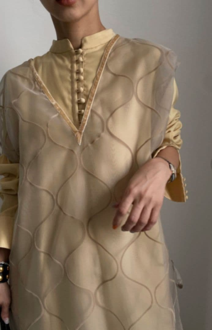 新品タグ付き 3箇所汚れあり AMERI UNDULATE VEIL DRESS