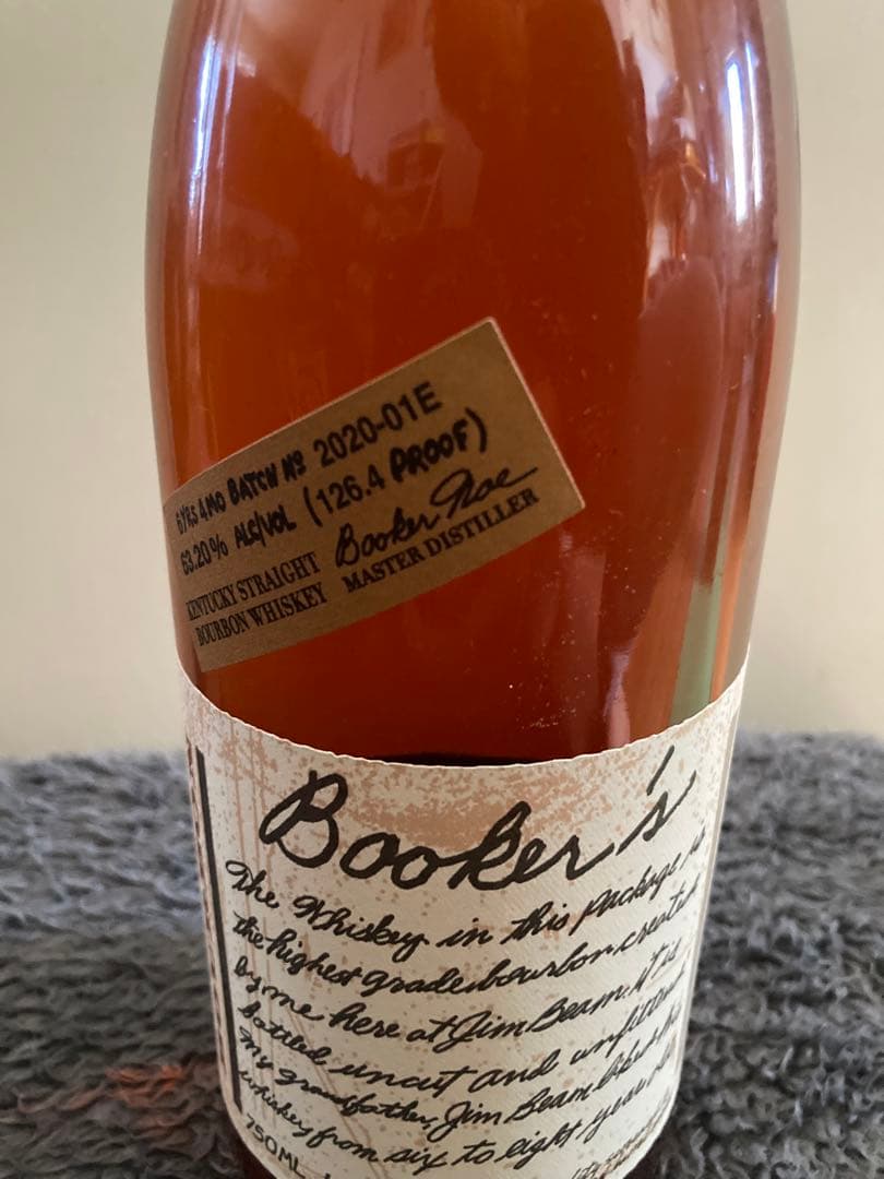 ブッカーズバーボンウイスキー2020.正規品