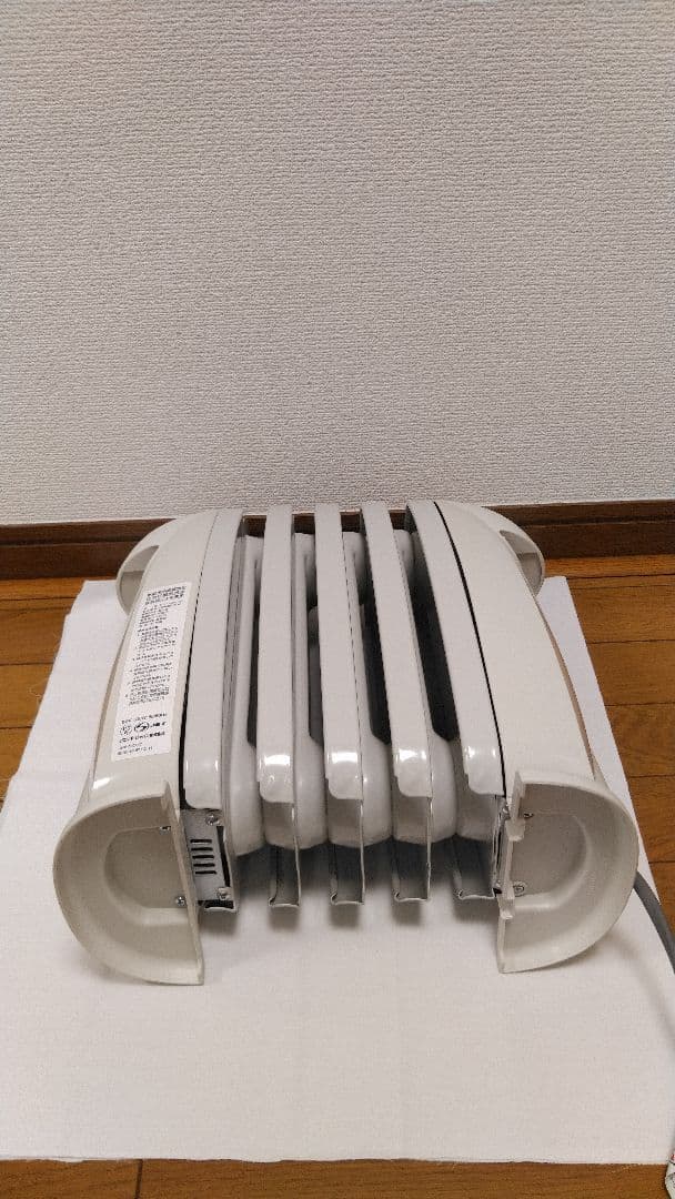 しろ デロンギ DeLonghi TRN0505JS オイルヒーター