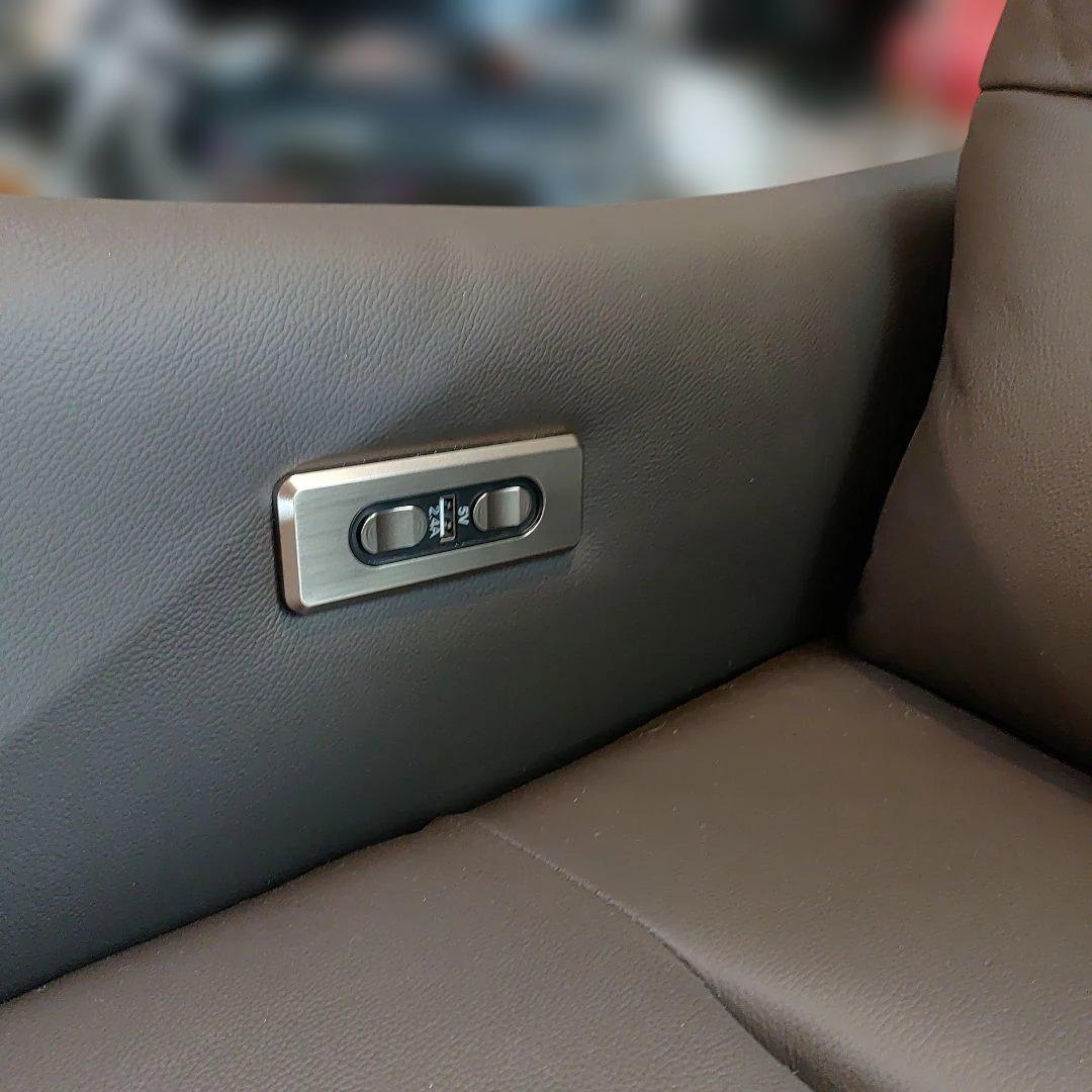 ニトリ2モーター電動パーソナル LE01-2 リクライニングチェア