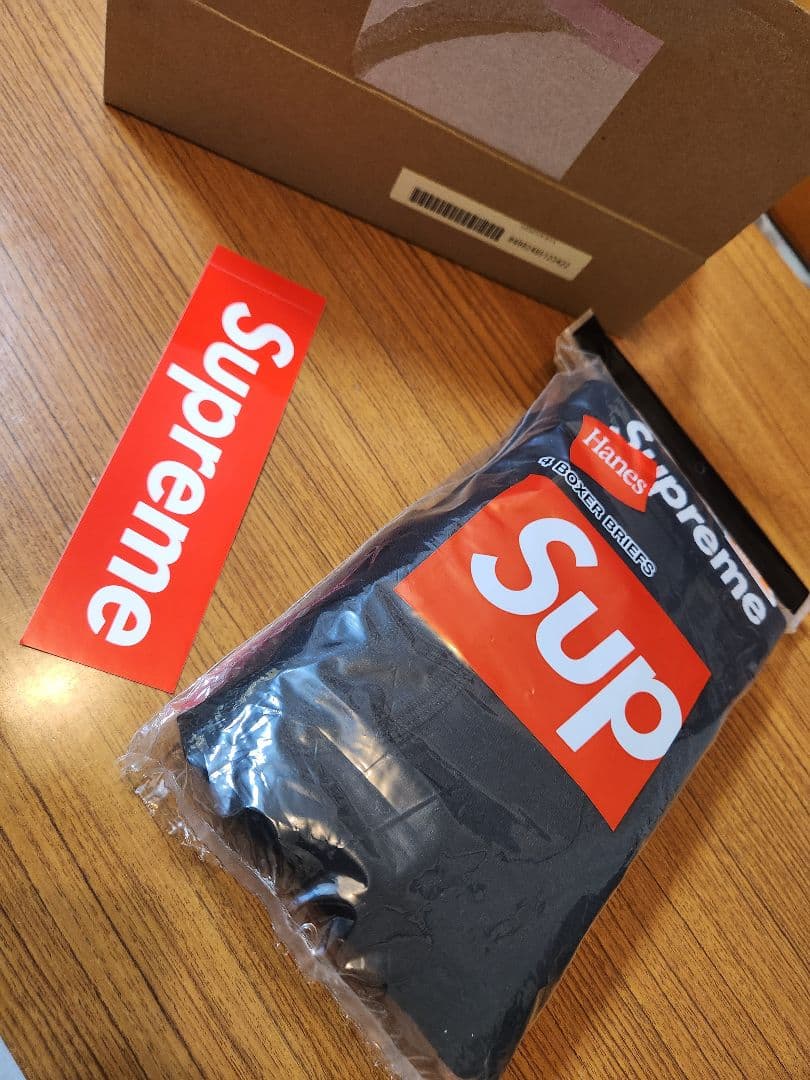 ☆正月セール☆ Supreme パンツ 4枚セット M (ステッカー1枚付き )