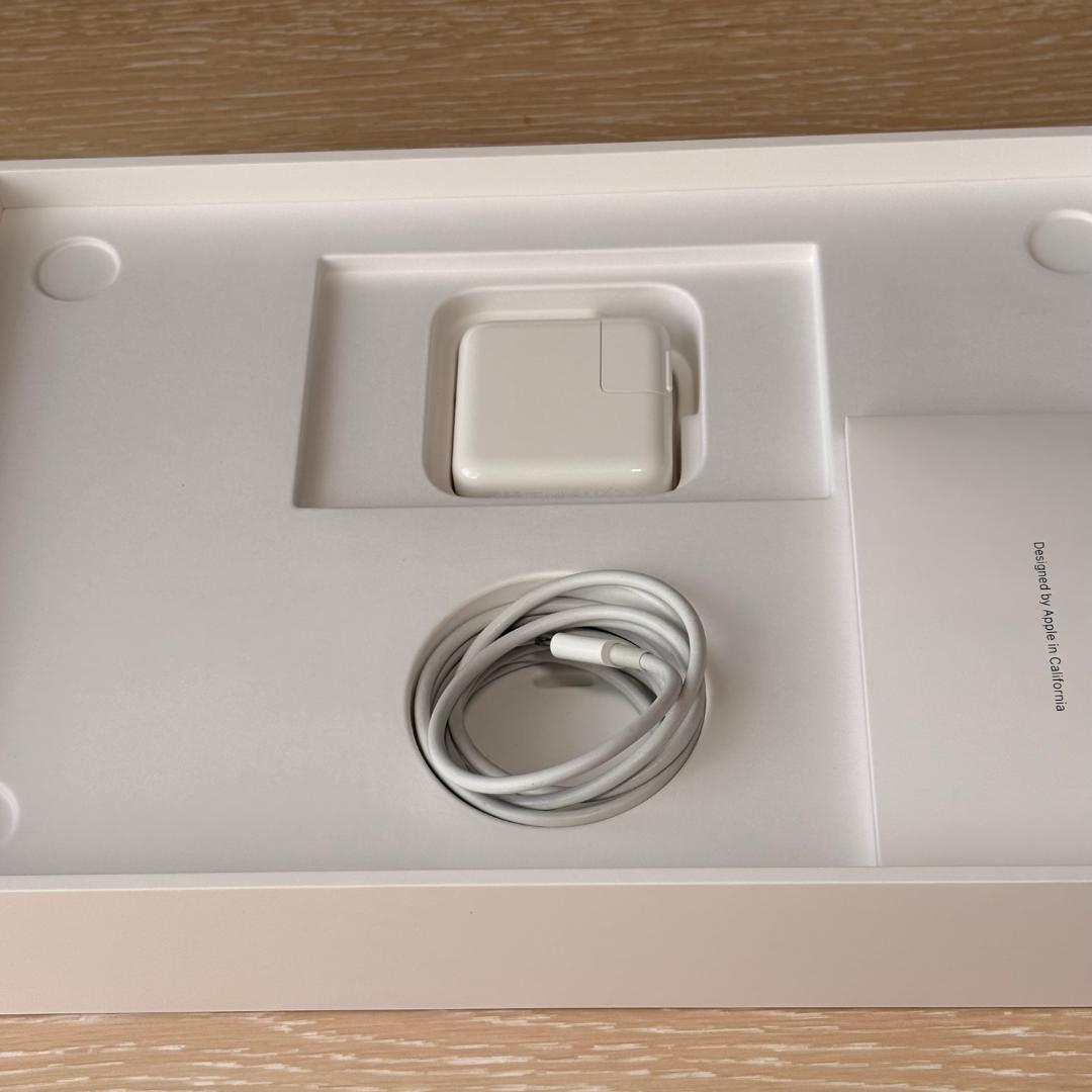 【送料込｜超美品】MacBook Air (13-inch, 2020)