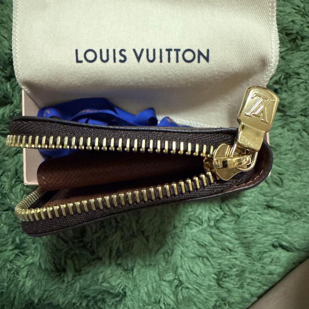 M83476 ポルトフォイユ・ノア コンパクト