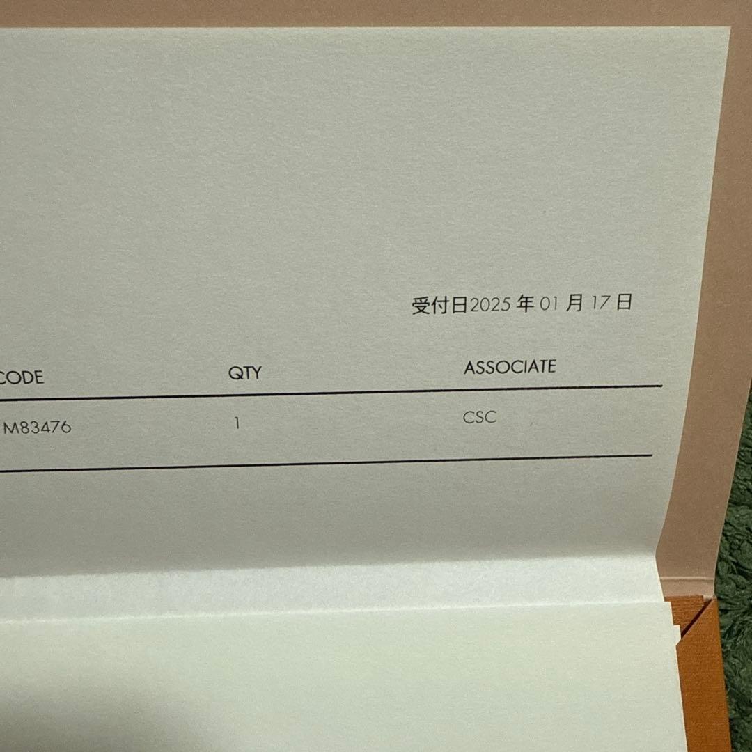 M83476 ポルトフォイユ・ノア コンパクト