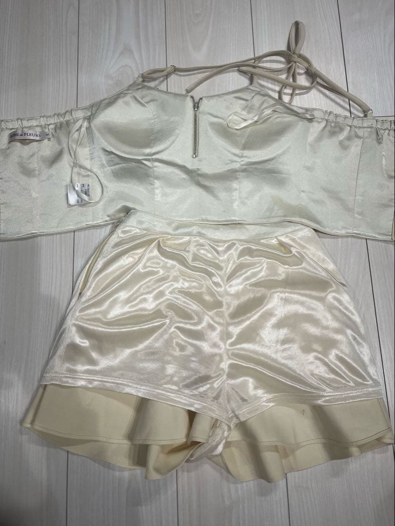 ROBE de FLEURS セットアップ　キャバドレス