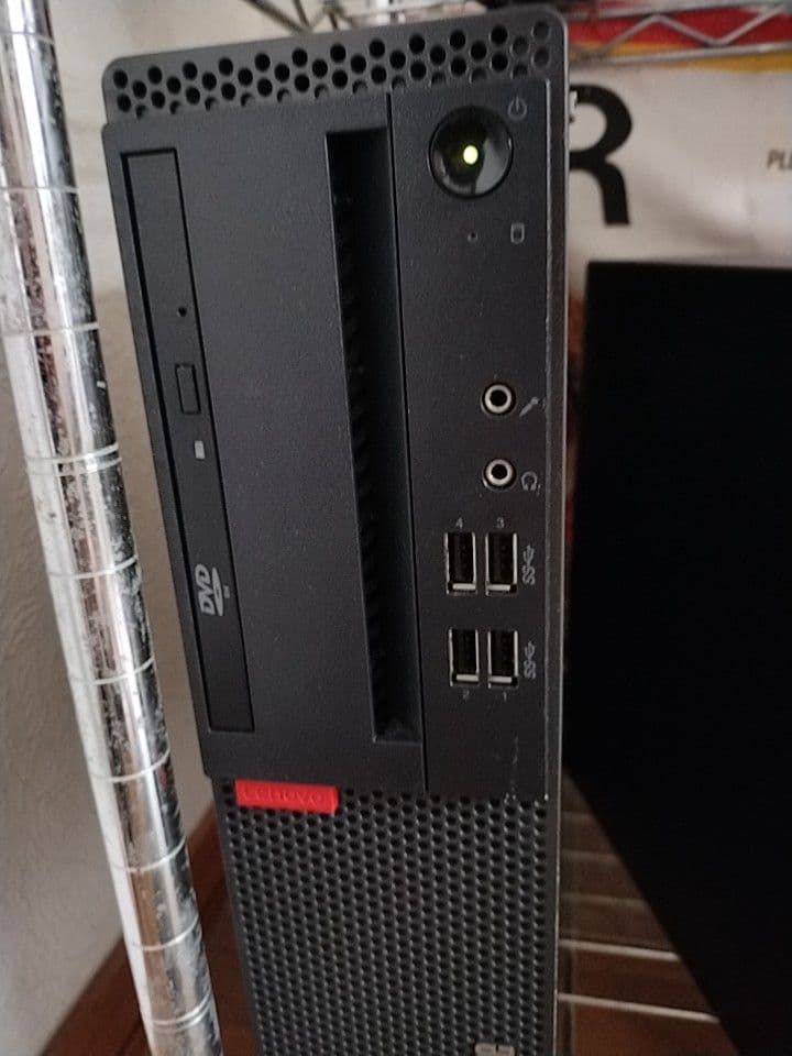 Lenovo ThinkCentre M910s デスクトップPC（本体のみ）