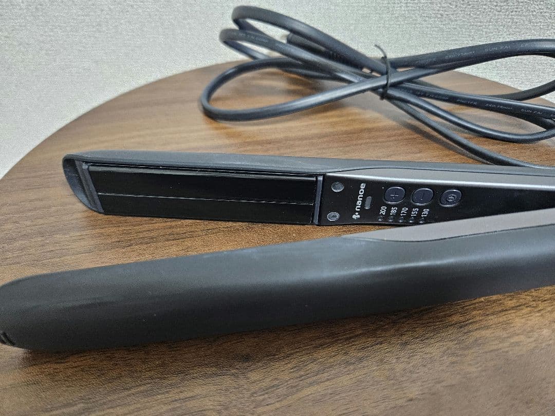 ナノケア ストレートアイロン EH-HS0J 値下げしました。