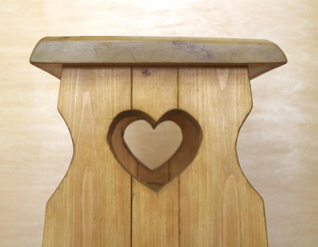 ハンドメイド　スツール　天板青森ヒバ　脚板ヒノキ　踏み台/飾り台/椅子etc