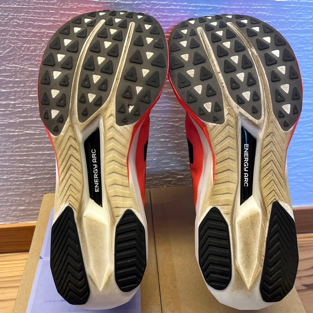 【美品】ニューバランス　フューエルセル　スーパーコンプ　エリートV5