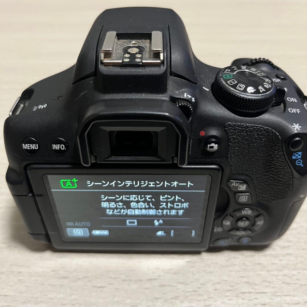 【レー】Canon eos kiss x8i デジタル一眼レフカメラセット