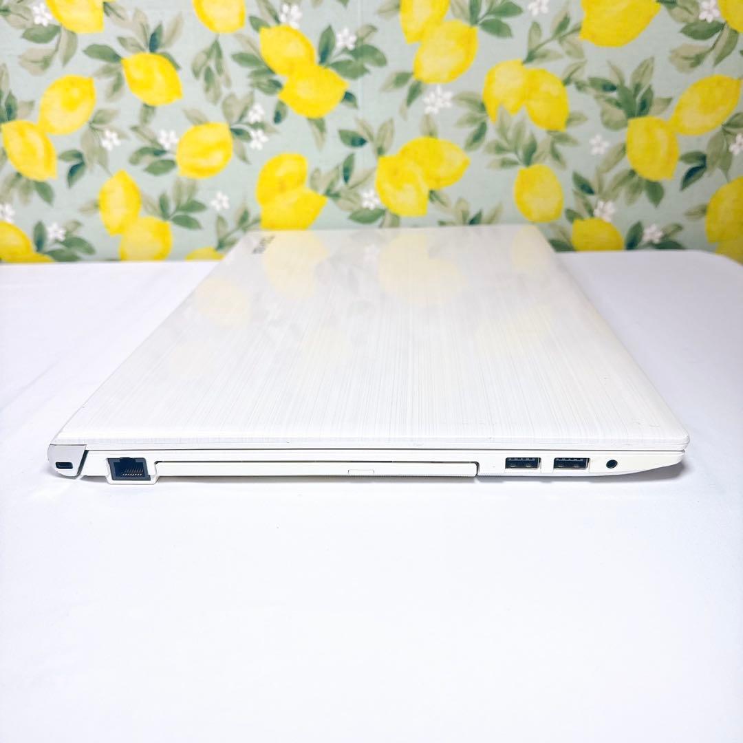 真っ白可愛い❤️大人気！薄型ホワイトノート❤️東芝ダイナブック❤️Windows11❤