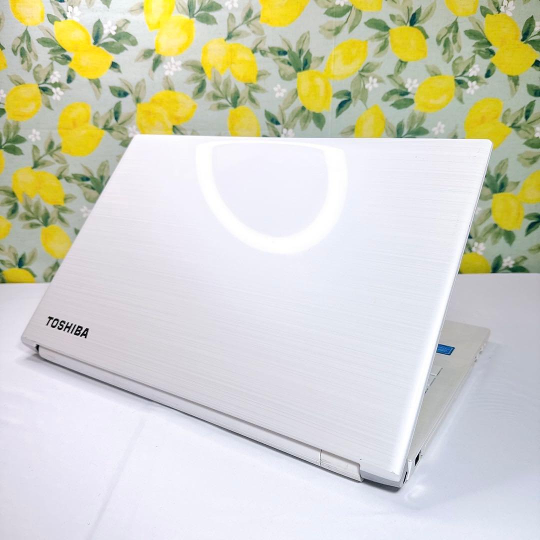 真っ白可愛い❤️大人気！薄型ホワイトノート❤️東芝ダイナブック❤️Windows11❤