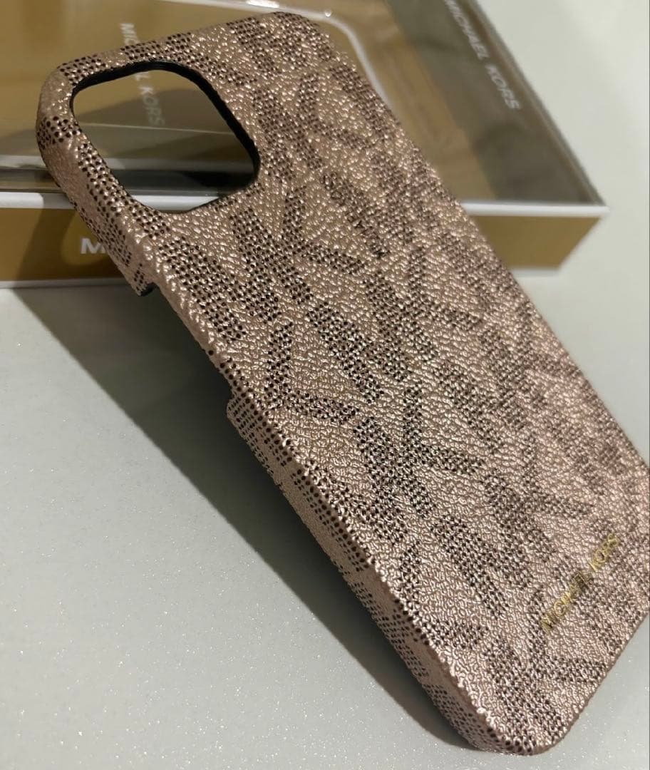 MICHAEL KORSマイケルコース iPhone13 ハードケース ブラウン