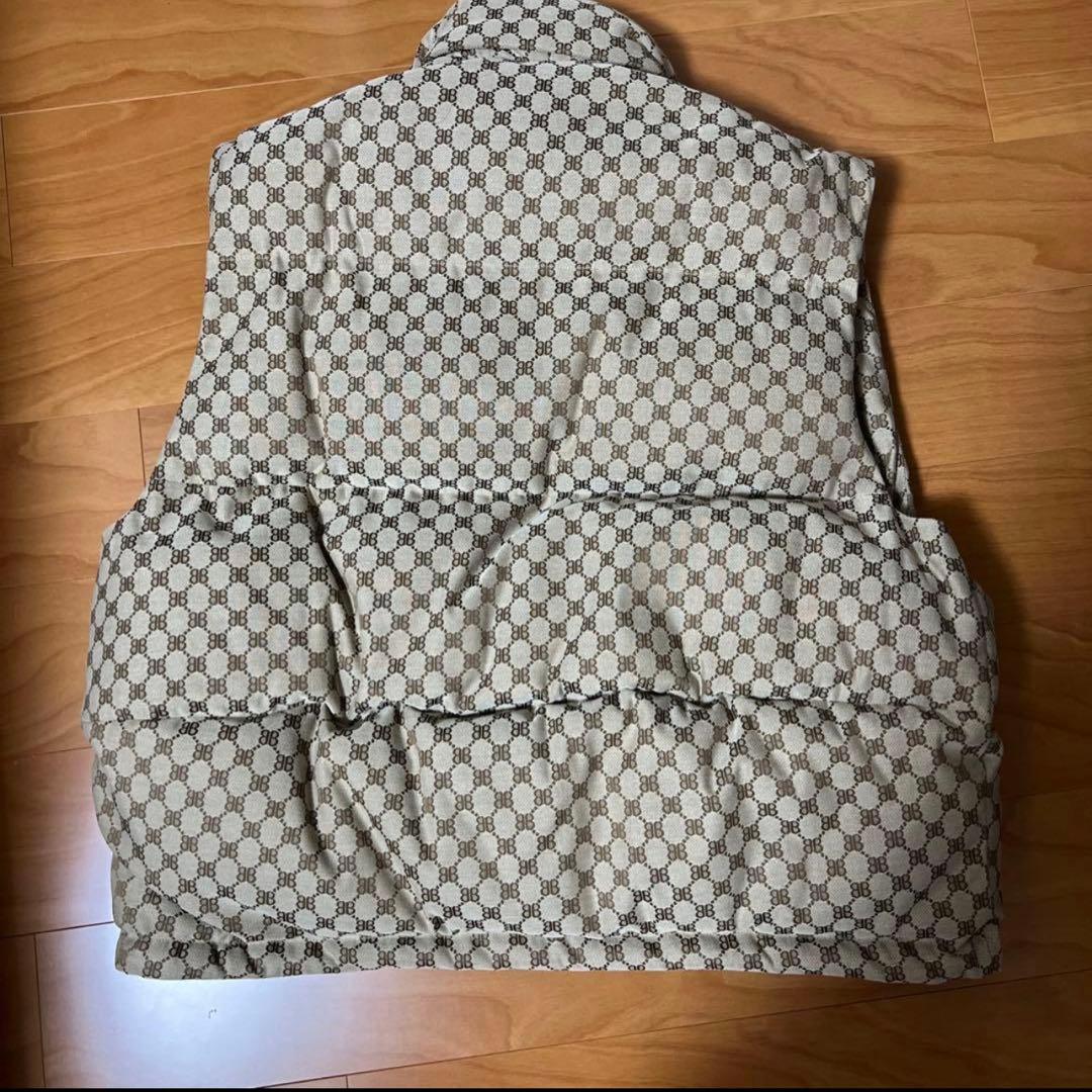 グッチ　　バレンシアガ　　BBダウンベスト　46