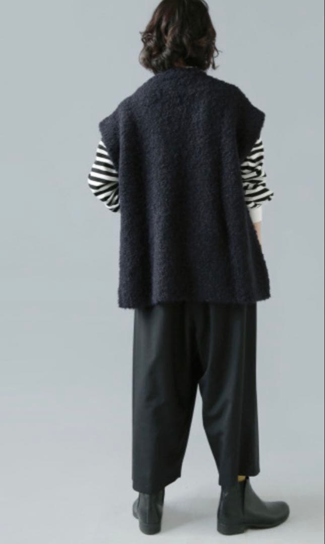 ◼︎新品maison de soil Vネック ピン付き ベスト