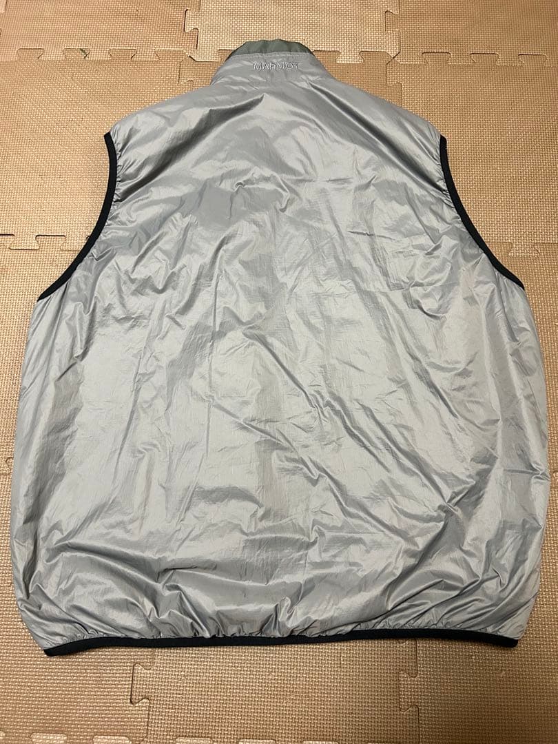 MARMOT CAPITAL ライトウエイトナイロンベスト Lサイズ　グレー