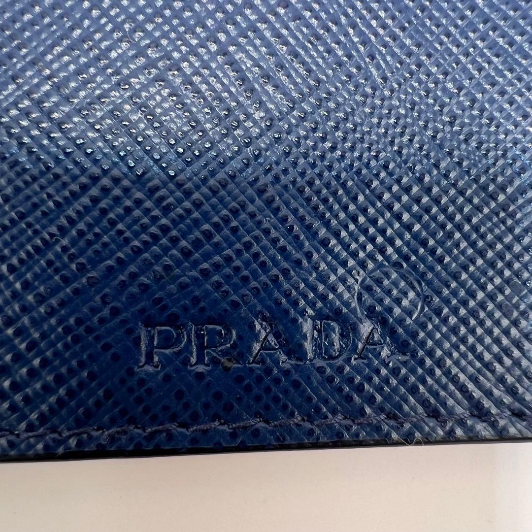 美品✨プラダ 長財布 Wホック パスケース付 サフィアーノ 青 1MH132