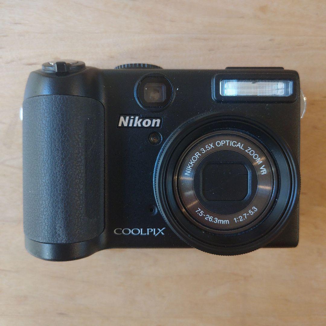 Nikon COOLPIX P5100 & 純正ケース