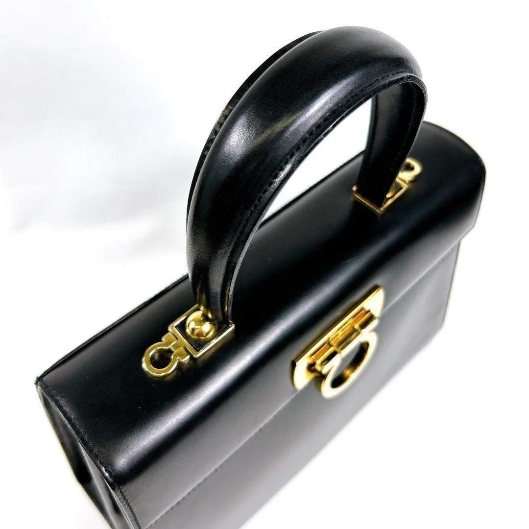 フェラガモ ガンチーニ レザー 2way フラップ ハンドバッグ