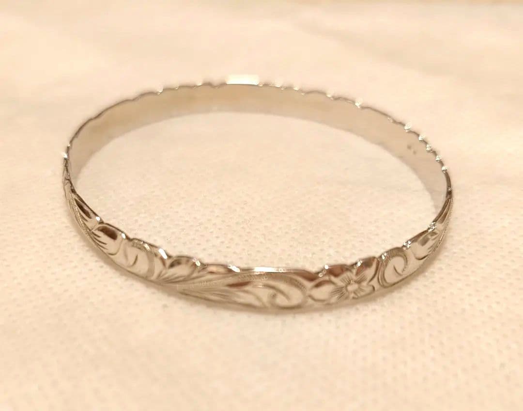 ハワイアンジュエリー　ローカルブランド　シルバーバングル　6ミリ幅　925