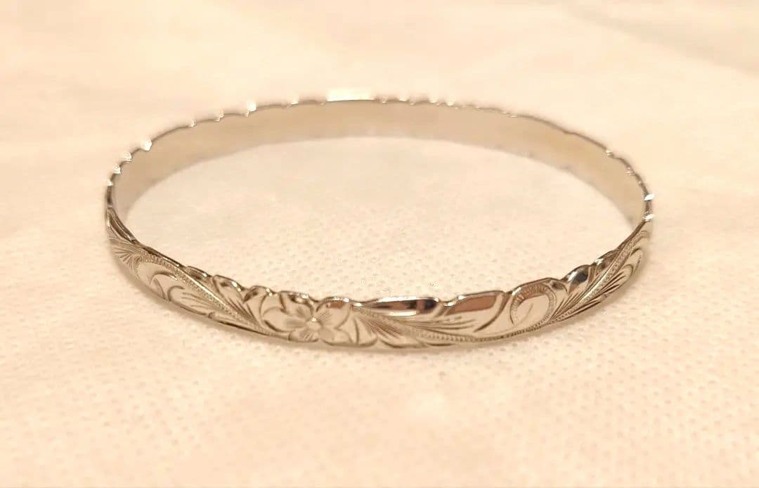 ハワイアンジュエリー　ローカルブランド　シルバーバングル　6ミリ幅　925