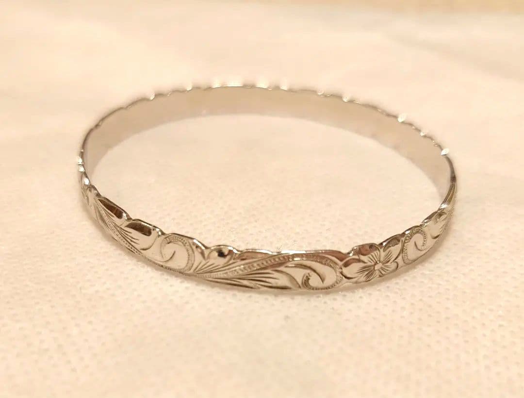 ハワイアンジュエリー　ローカルブランド　シルバーバングル　6ミリ幅　925