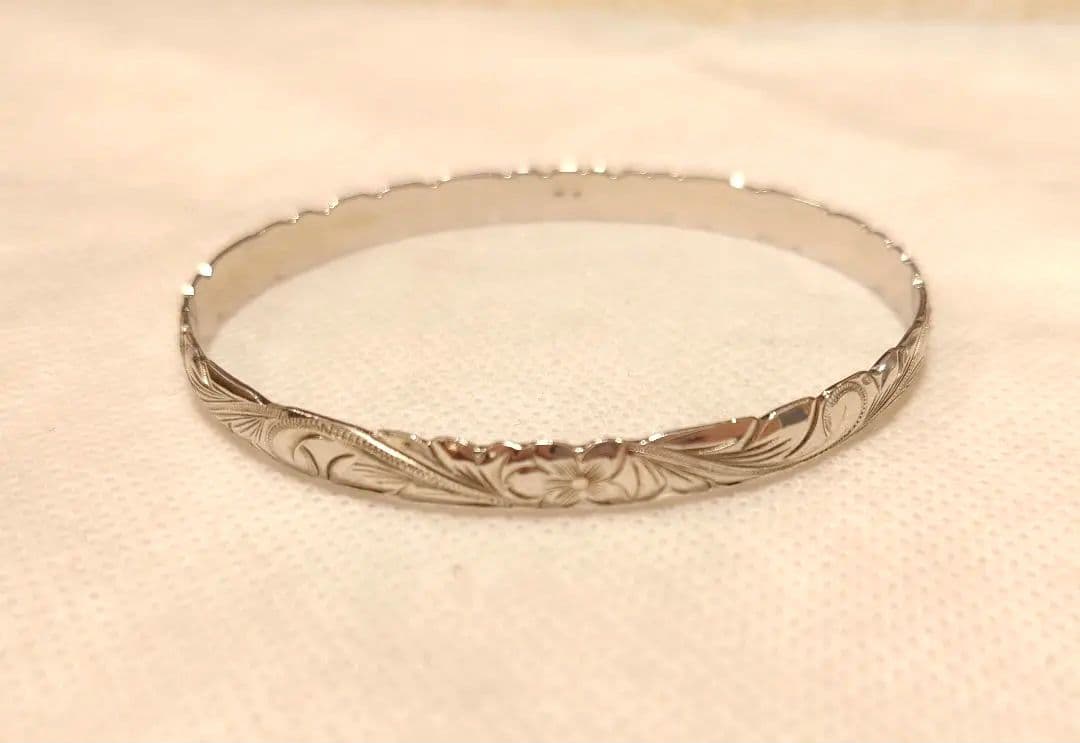 ハワイアンジュエリー　ローカルブランド　シルバーバングル　6ミリ幅　925